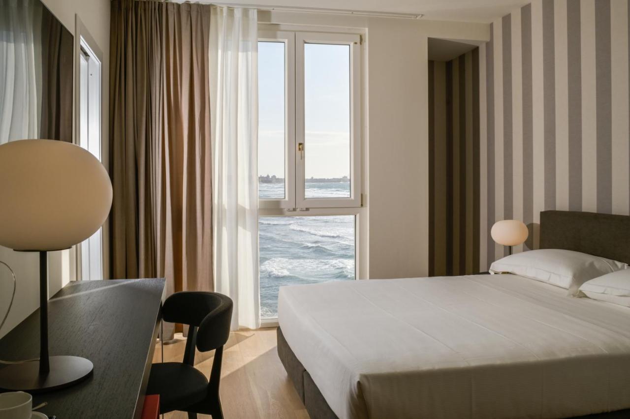Hotel Punta Tipa トラーパニ エクステリア 写真
