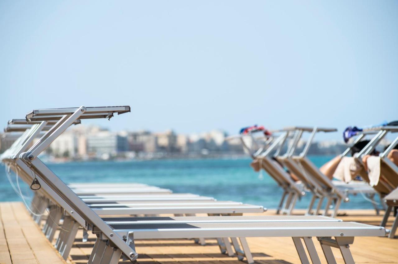 Hotel Punta Tipa トラーパニ エクステリア 写真