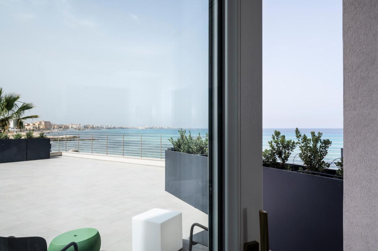 Hotel Punta Tipa トラーパニ エクステリア 写真
